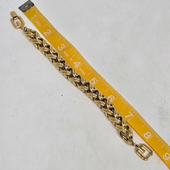 GIVENCHY Vintage Elegant Chunky Gold Plated Multi Chain "G" Clasp Bracelet - Picture 5 of 5